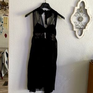Women’s formal black backless dress